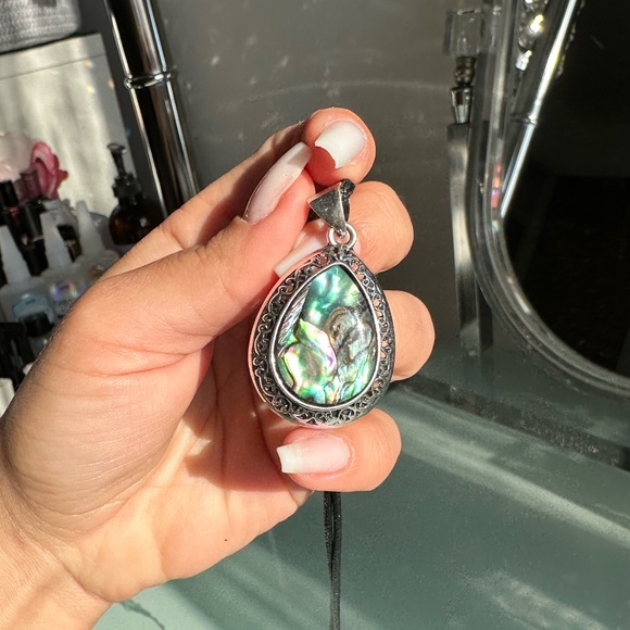 Authentic labradorite Necklace with vintage silver frame - Picture 3 of 8